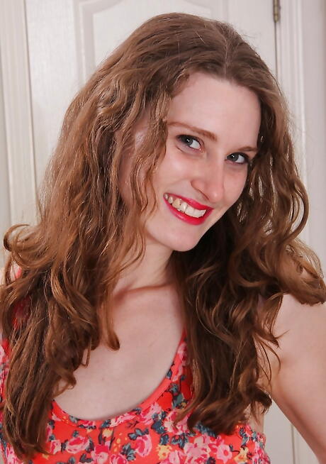 Svelte teen Tara Estell reveals small tits and spreads her legs 